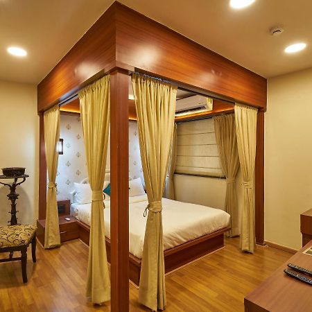 Tranquil La Casa Hotel Pune Ngoại thất bức ảnh