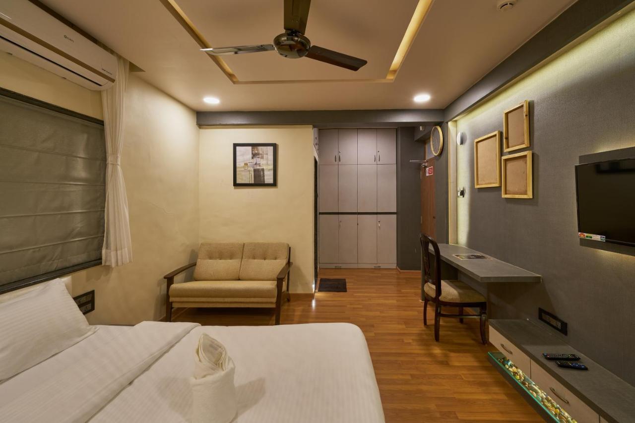 Tranquil La Casa Hotel Pune Ngoại thất bức ảnh