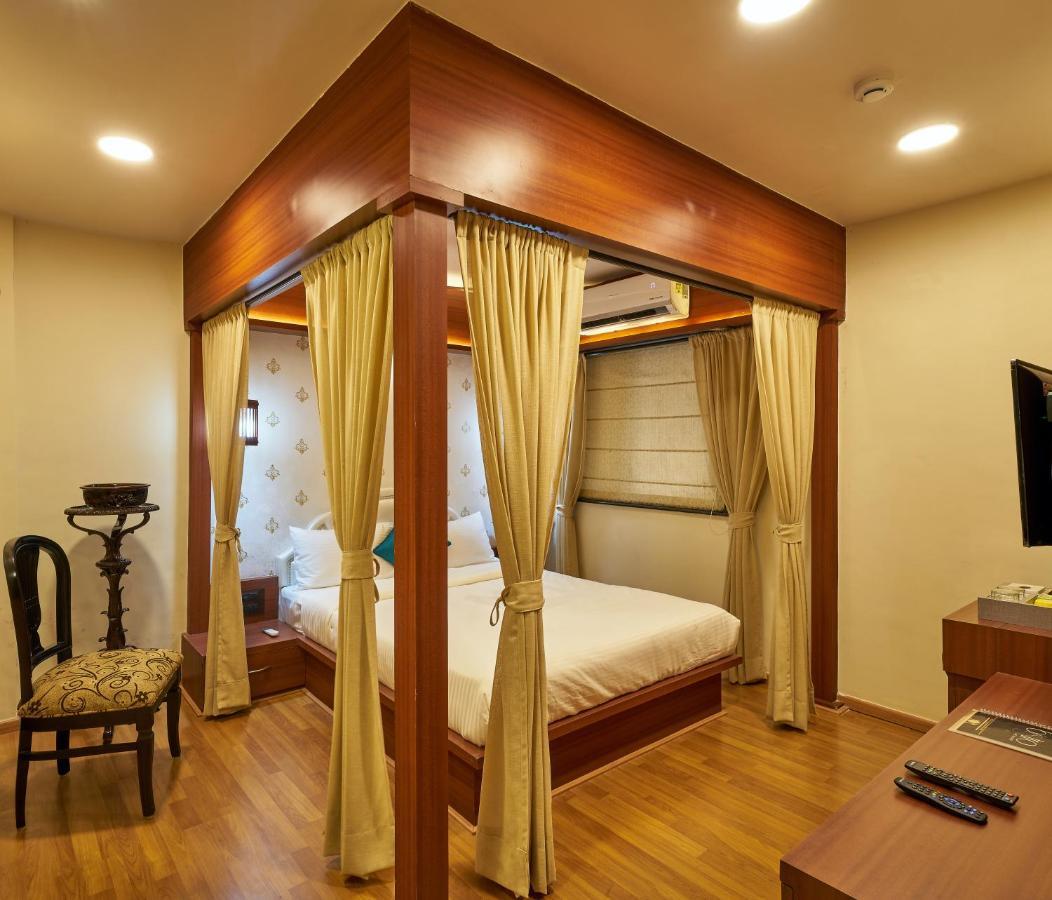 Tranquil La Casa Hotel Pune Ngoại thất bức ảnh