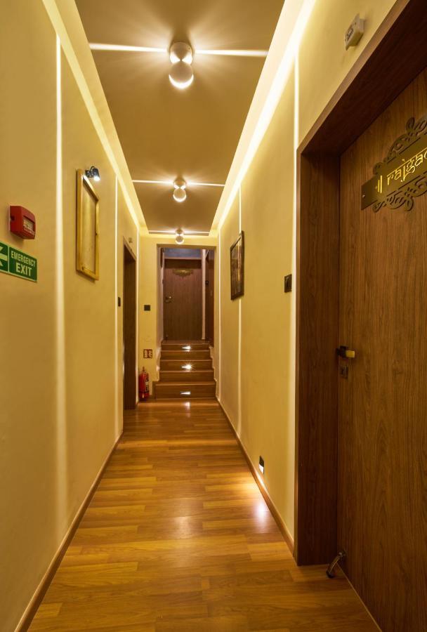 Tranquil La Casa Hotel Pune Ngoại thất bức ảnh